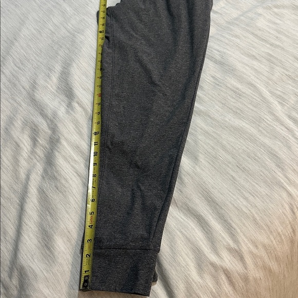 RHÔNE Joggers - Picture 5 of 6